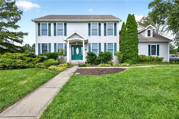 1210 Cedar Crest Circle, Pittsburg, KS 66762