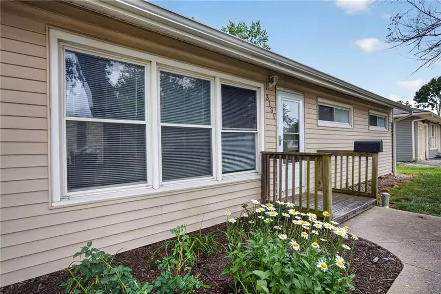 3131 S 46th Terrace, Kansas City, KS 66106 - #2