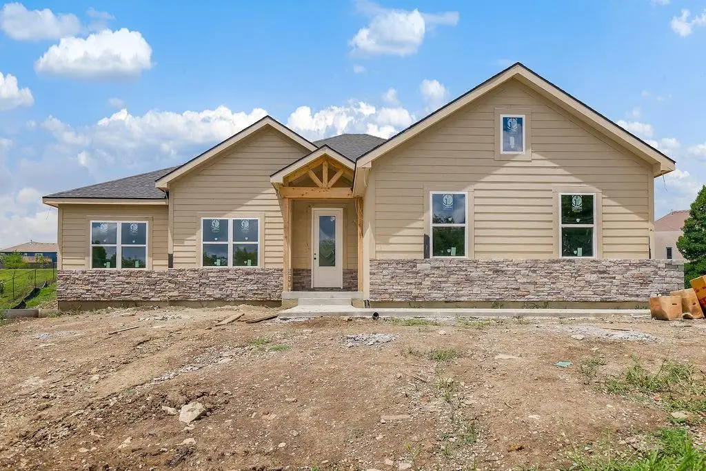 803 Kellogg Street, Pleasant Hill, MO 64080 - #1