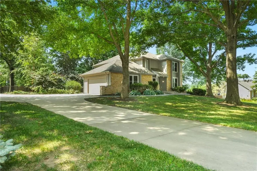 12305 W 150th Terrace, Olathe, KS 66062 - #3