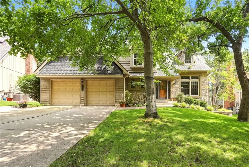 8209 Acuff Lane, Lenexa, KS 66215 - #1