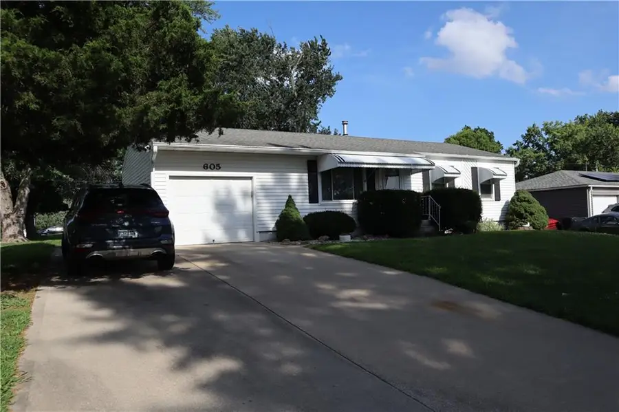 605 N Ponca Drive, Independence, MO 64056 - #2