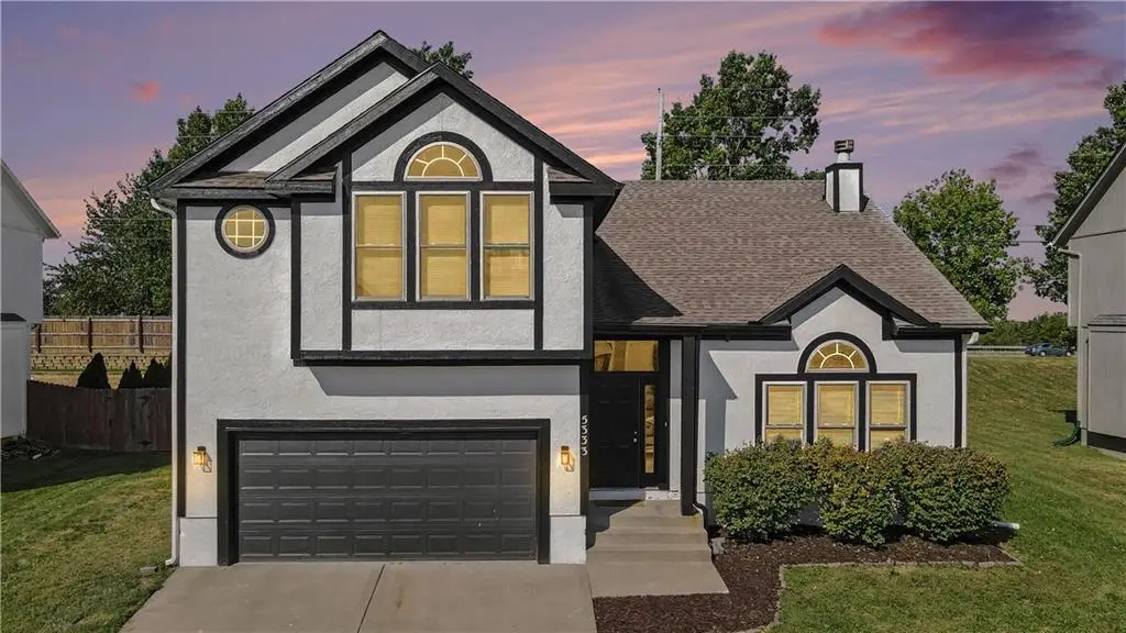 5333 NE Holiday Drive, Lees Summit, MO 64064 - #1