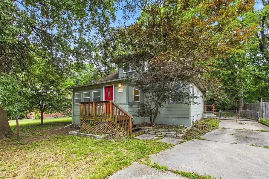 7740 Madison Avenue, Kansas City, MO 64114 - #2