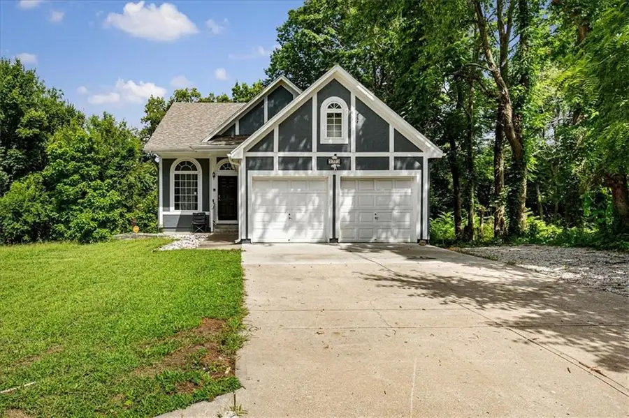 5713 Norton Avenue, Kansas City, MO 64130 - #2