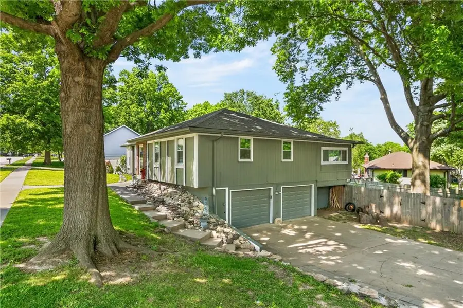 1524 Oxford Court, Liberty, MO 64068 - #3