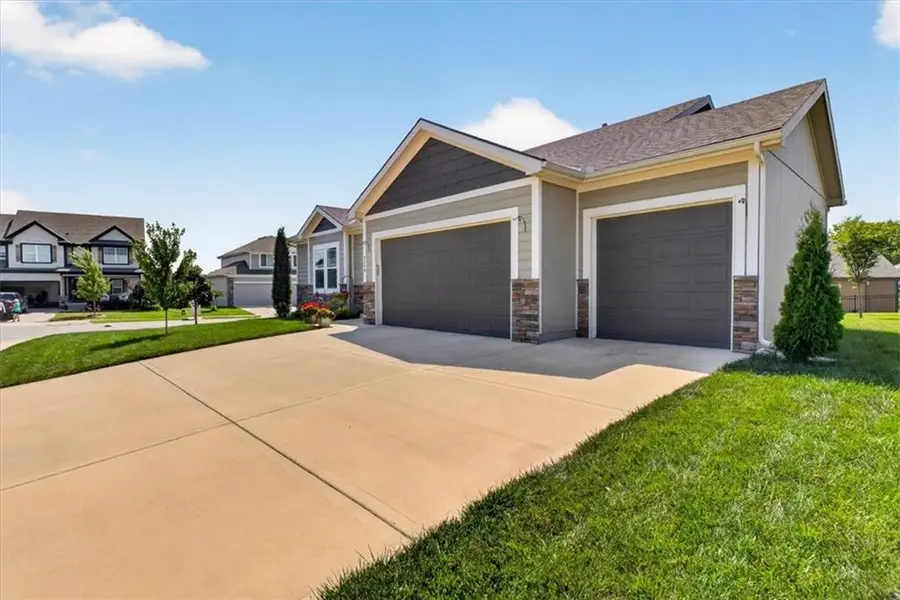 2339 NE Skopelos Court, Blue Springs, MO 64029 - #3