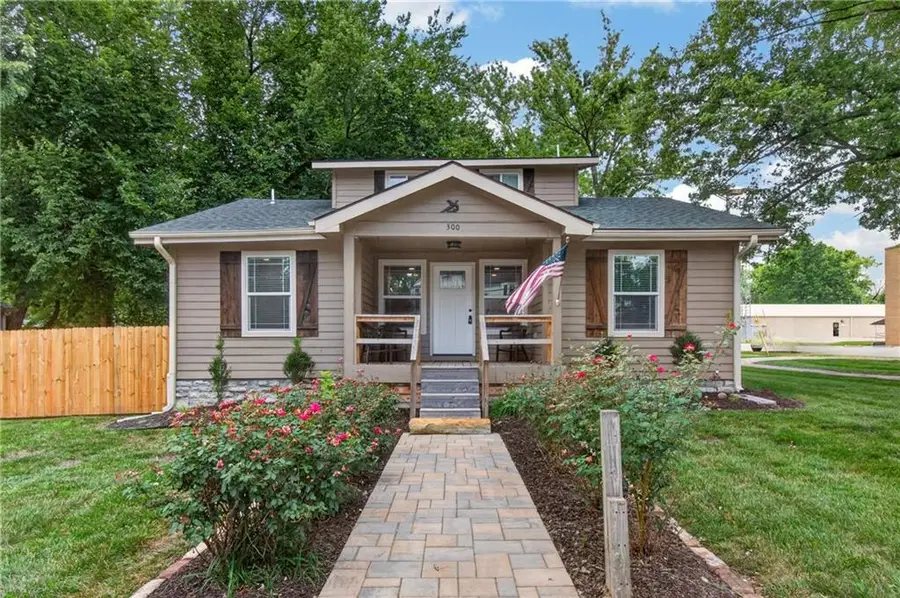 300 W Pine Street, Butler, MO 64730 - #3