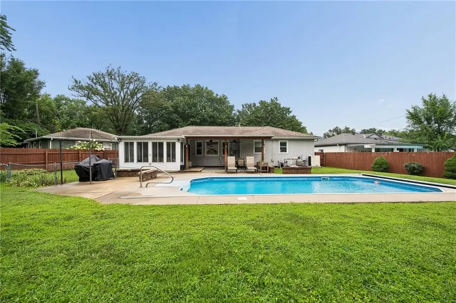 8605 W 80th Terrace, Overland Park, KS 66204 - #2