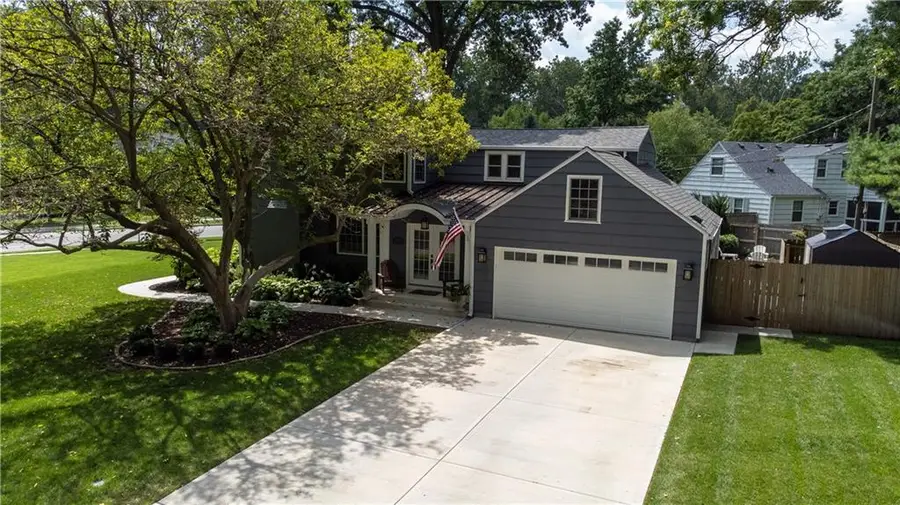 4432 Tomahawk Road, Prairie Village, KS 66208 - #3