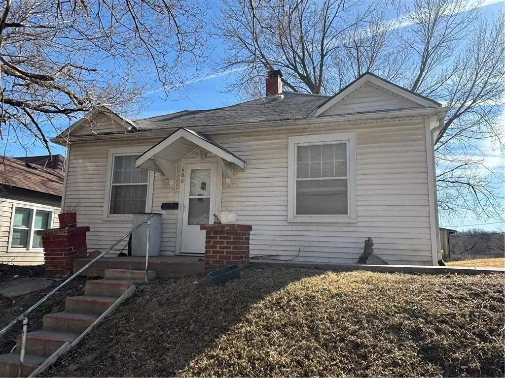 606 Harmon Street, Saint Joseph, MO 64504 - #1