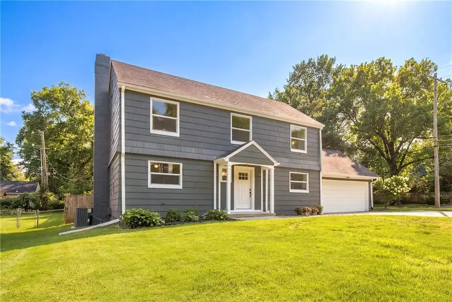 1263 W 67th Terrace, Kansas City, MO 64113 - #2