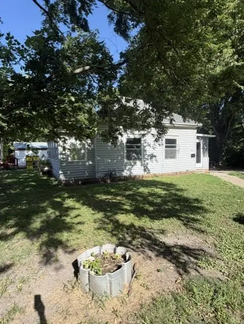 604 N 3rd Street, Burlington, KS 66839 - #2