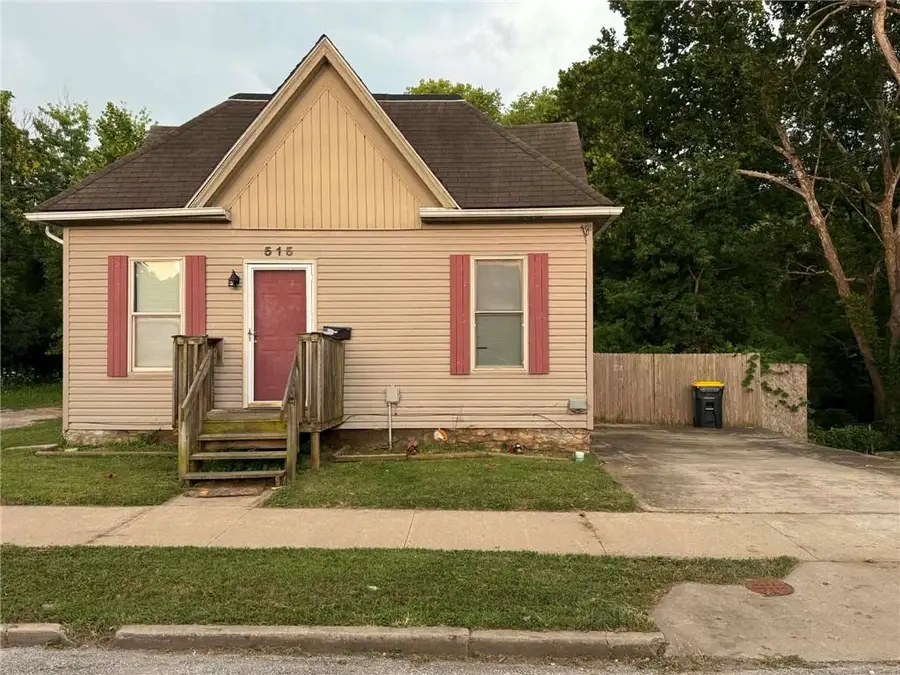 515 Park Avenue, Excelsior Springs, MO 64024 - #2