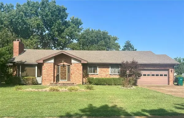 108 Crestview Drive, Parsons, KS 67357