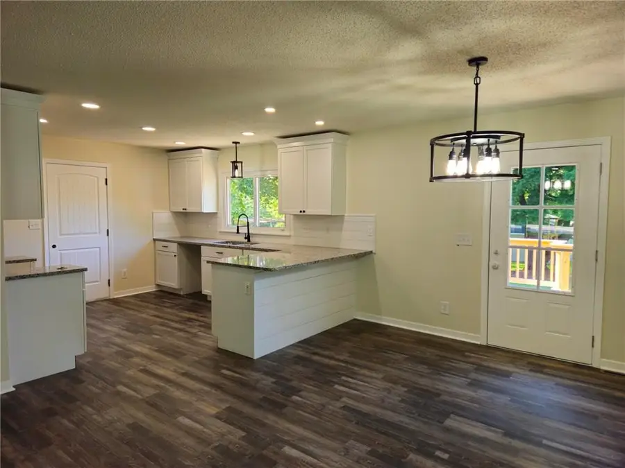 8707 E 80th Terrace, Raytown, MO 64138 - #2