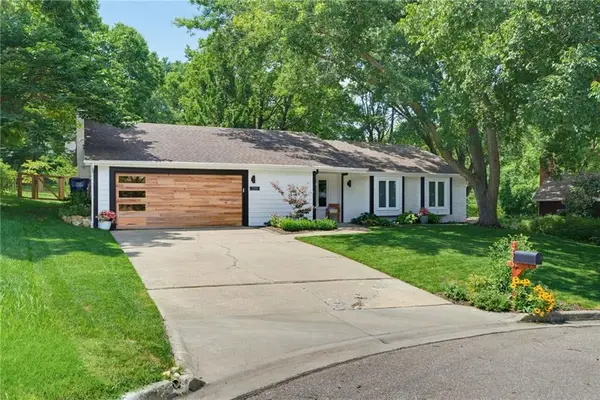 225 Arizona Place, Lawrence, KS 66049
