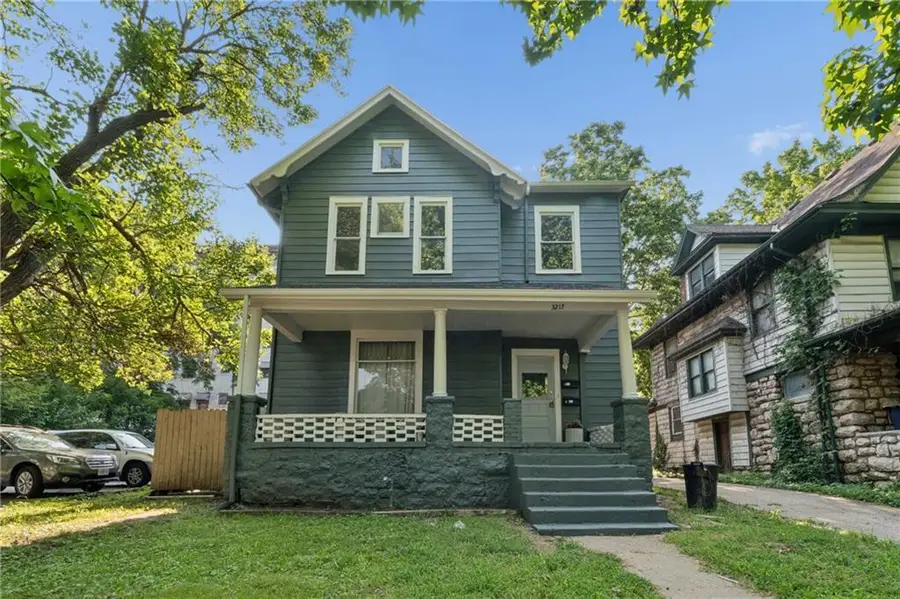 3217 Campbell Street, Kansas City, MO 64109 - #2