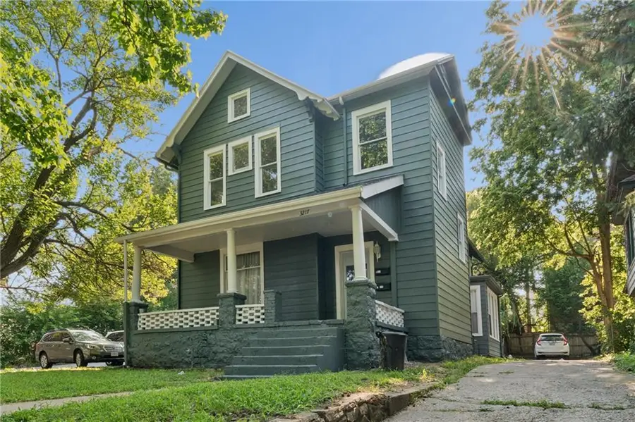 3217 Campbell Street, Kansas City, MO 64109 - #3