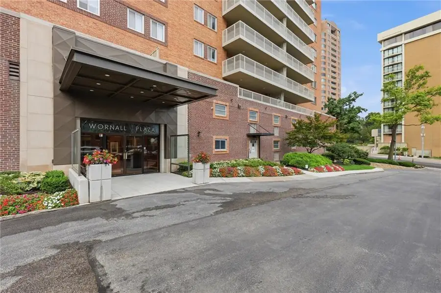 310 W 49 Street #101, Kansas City, MO 64112 - #3