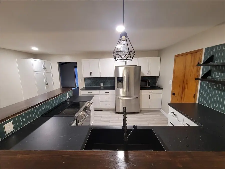 3315 S Crysler Avenue, Independence, MO 64055 - #3