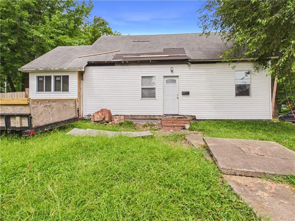 219 N 3rd Street, Clinton, MO 64735 - #1