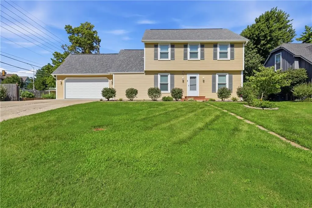 10282 Haskins Street, Lenexa, KS 66215 - #1