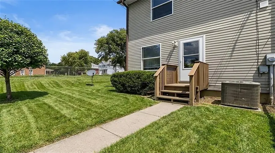 420 & 422 S 15th Street, Saint Joseph, MO 64501 - #2