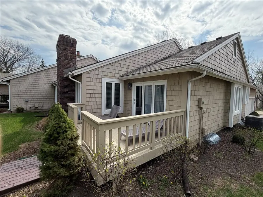 4 W 127th Street, Kansas City, MO 64145 - #2