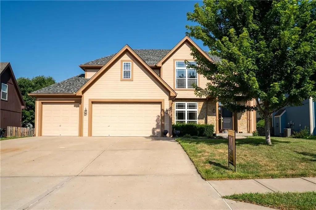 10760 N Laurel Avenue, Kansas City, MO 64157 - #1