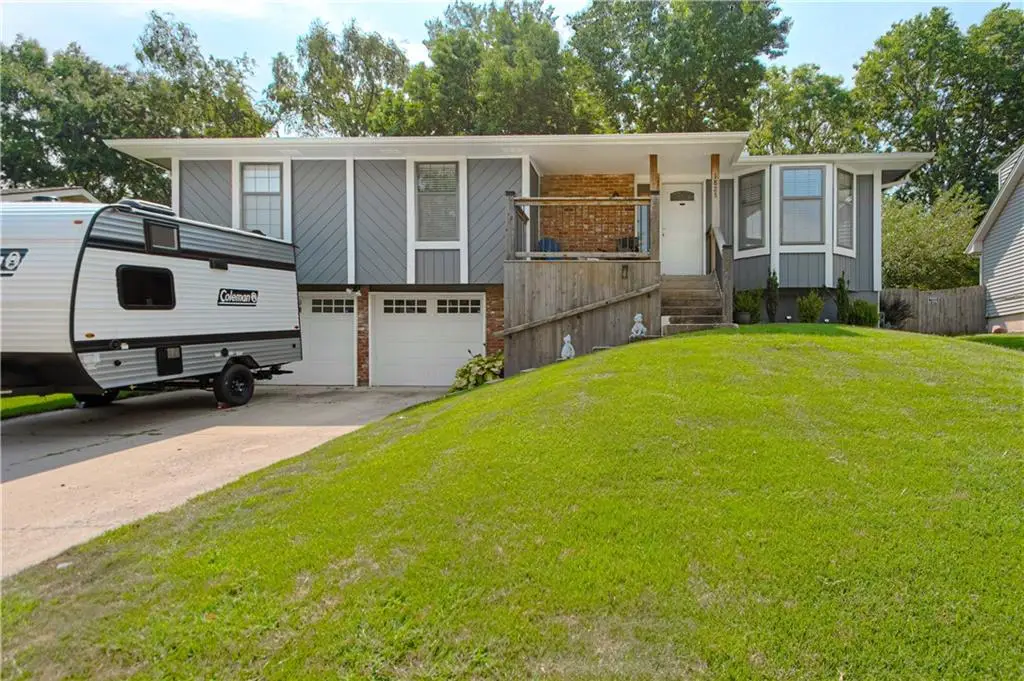 1823 N Lazy Branch Road, Independence, MO 64058 - #1