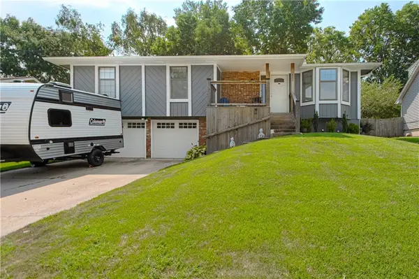 1823 N Lazy Branch Road, Independence, MO 64058