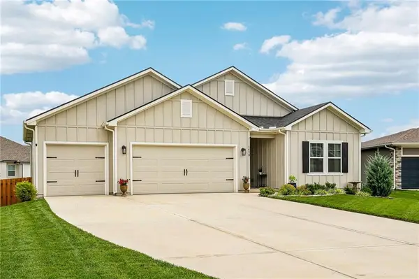 1479 N 162nd Circle, Basehor, KS 66007
