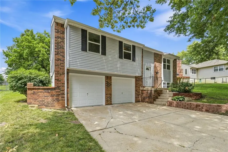 12820 S Sycamore Street, Olathe, KS 66062 - #2