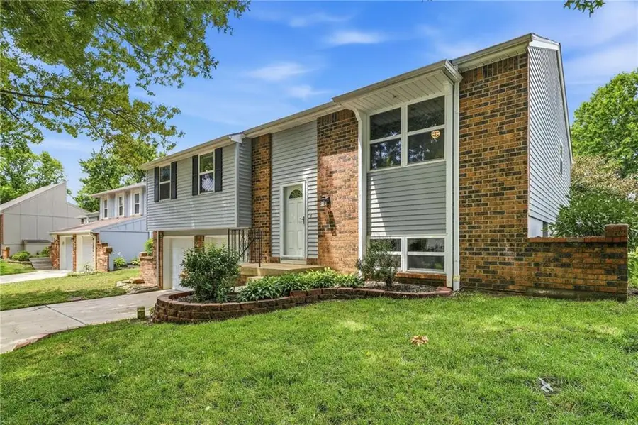 12820 S Sycamore Street, Olathe, KS 66062 - #3