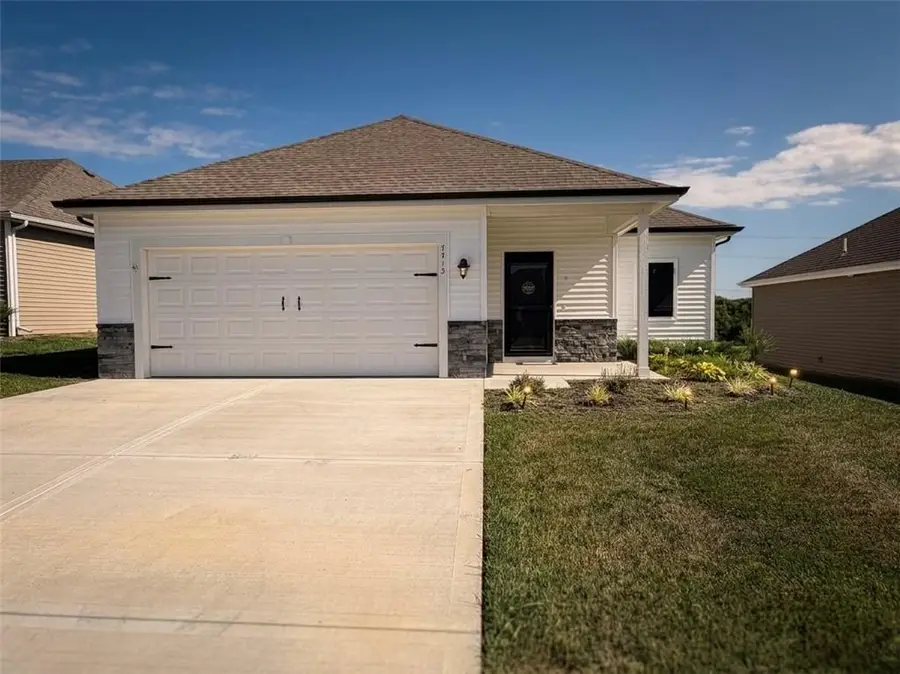 7712 NW 124 Street, Kansas City, MO 64163 - #2