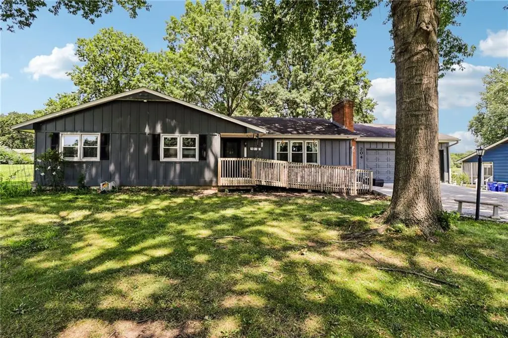 204 NW Obrien Road, Lees Summit, MO 64063 - #1