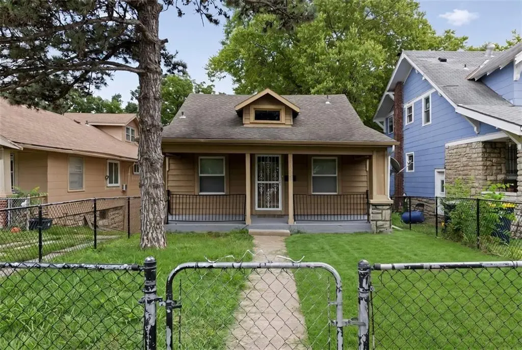 3929 Euclid Avenue, Kansas City, MO 64130 - #1