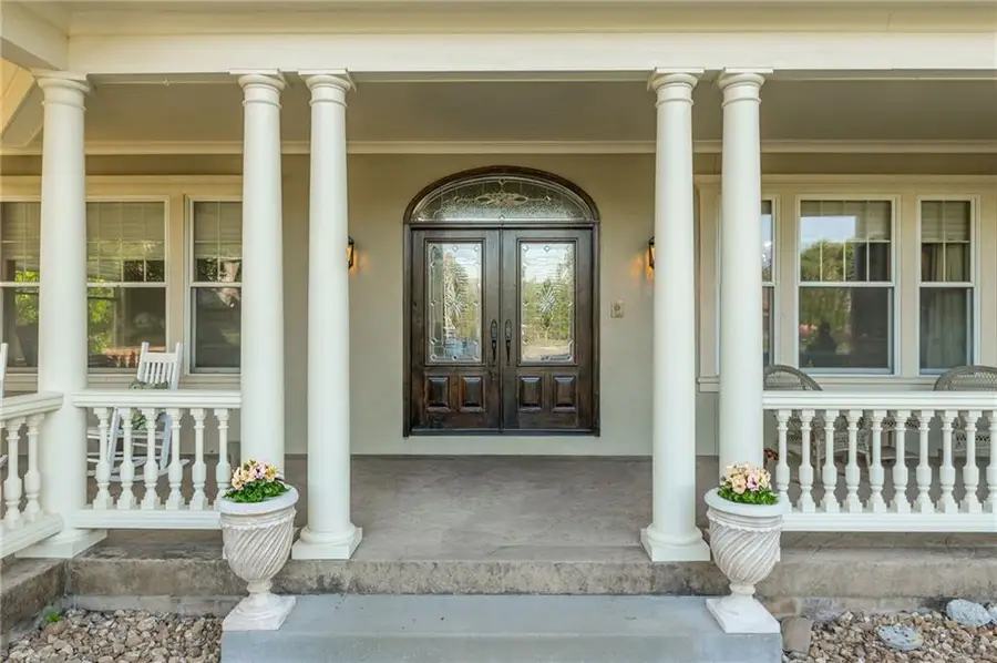 6436 N National Drive, Parkville, MO 64152 - #2