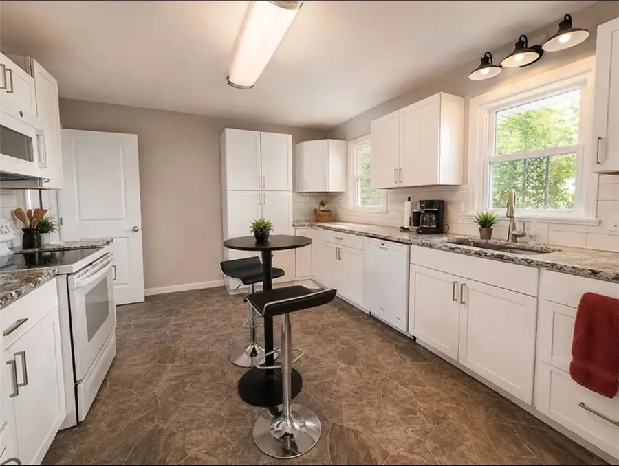 216 Moss Avenue, Liberty, MO 64068 - #3