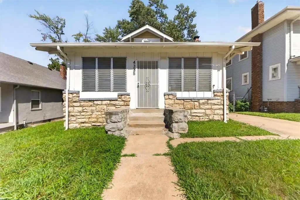 4335 College Avenue, Kansas City, MO 64130 - #1
