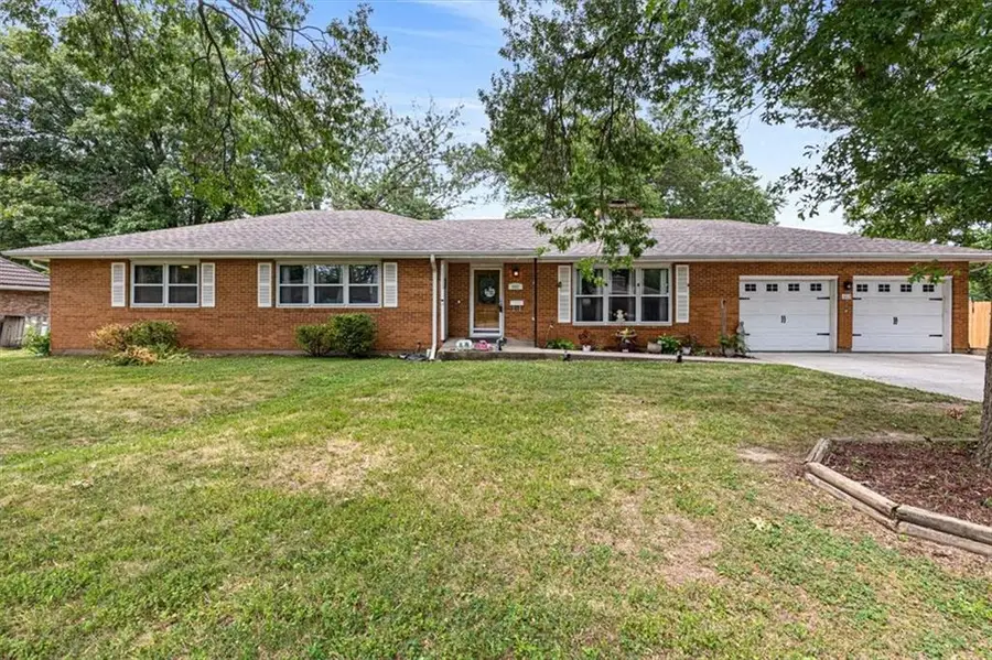 602 Pierson Street, Excelsior Springs, MO 64024 - #2
