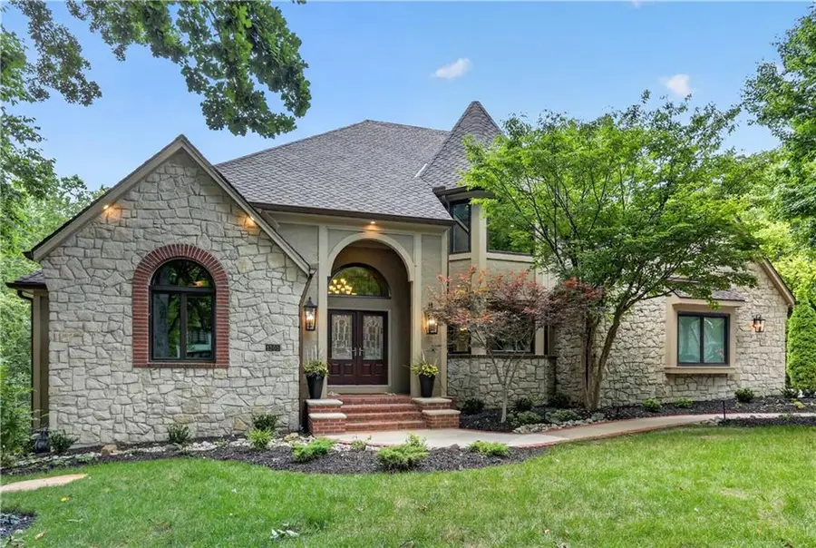 1305 NW 43rd Terrace, Kansas City, MO 64116 - #2