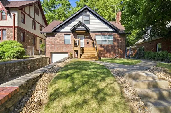 5030 Paseo Boulevard, Kansas City, MO 64110