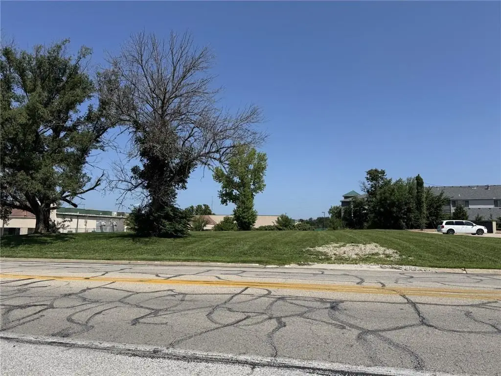 623 E Young Avenue, Warrensburg, MO 64093 - #1