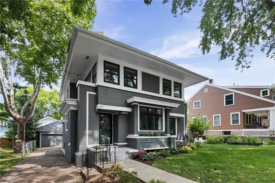 414 W 61st Street, Kansas City, MO 64113 - #2