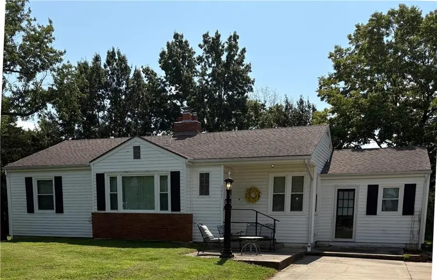 2405 E Mechanic Street, Harrisonville, MO 64701 - #2