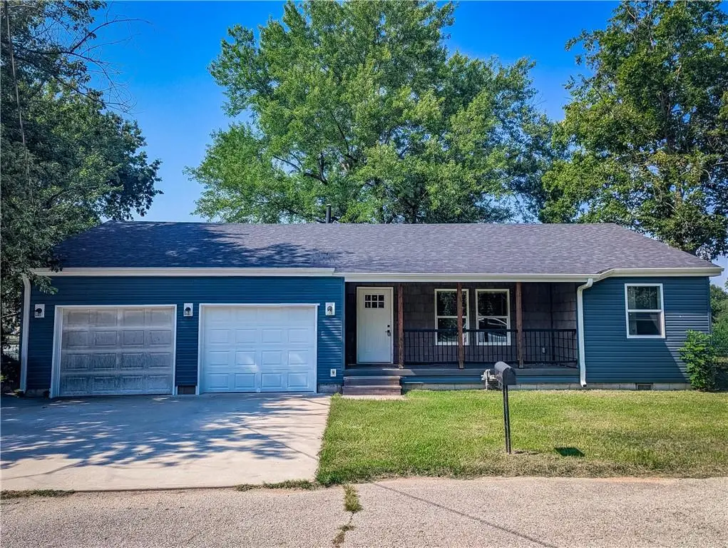 104 E 2nd Street, Lamar, MO 64759 - #1