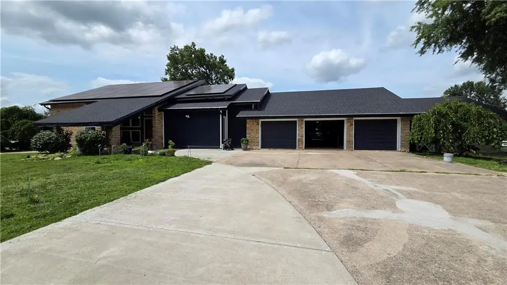 23600 E 88th Street, Lees Summit, MO 64064 - #1