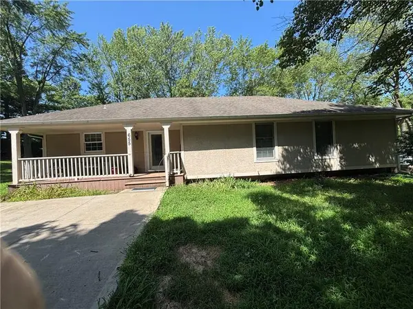 655 NE Brizendine Road, Blue Springs, MO 64014